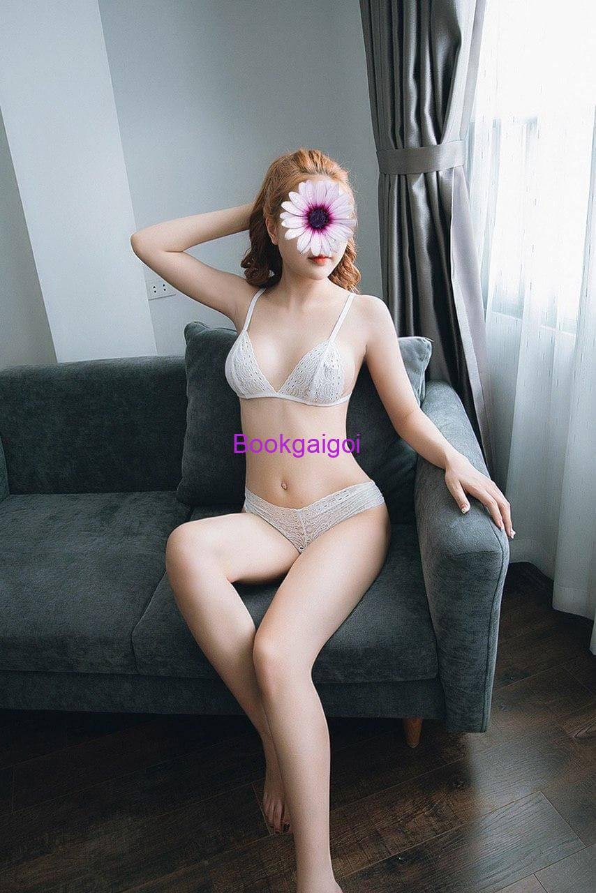 Gái gọi đà lạt Kỹ năng làm tình của Bé Linh rất xuất sắc (1) Gái gọi đà lạt Kỹ năng làm tình của Bé Linh rất xuất sắc