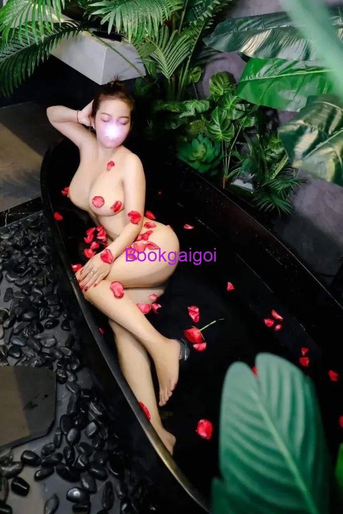 Lan Trinh gái gọi thành phố tuy hòa phú yên làm tình điệu nghệ
