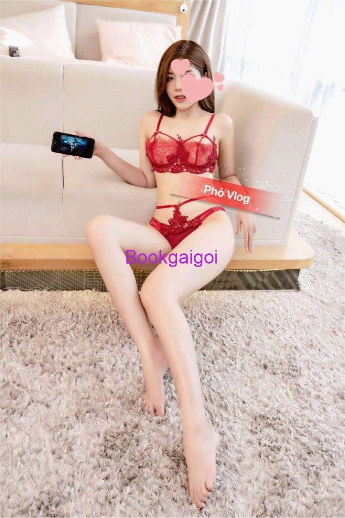 Ngọc Trinh Vú to mông khủng trẻ trung xinh đẹp (3)