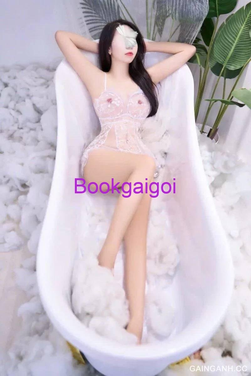 Gia Linh – Em Gái Xinh Đẹp Dâm Đãng Làm Việc 2424 Tại TP. Nha Trang (7)